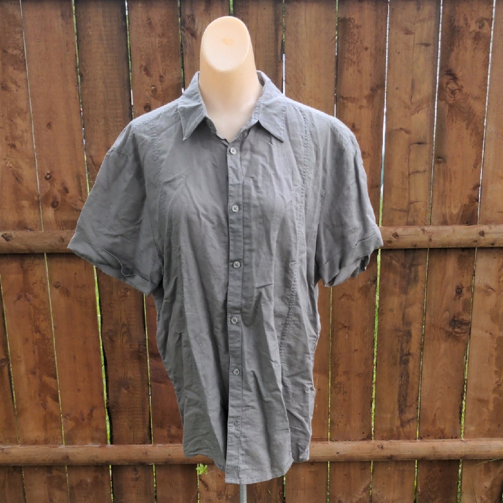H&M Gray Casual Button Down Shirt Lightweight